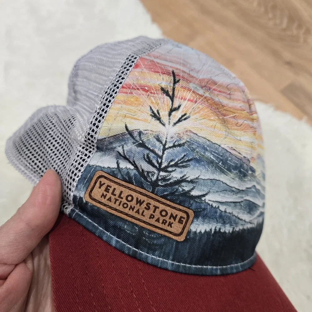 Yellowstone National Park Trucker Hat - Locale Outdoor - Junior / Youth Size‎